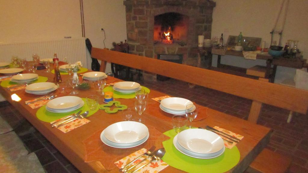 Holiday House Ida Marezige Bagian luar foto